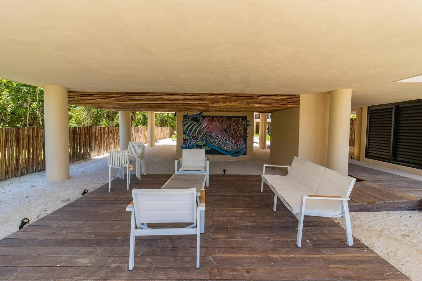 Pool View Loft Steps From The Ocean In Punta Cocos - C101 Hotel Isla Holbox Buitenkant foto